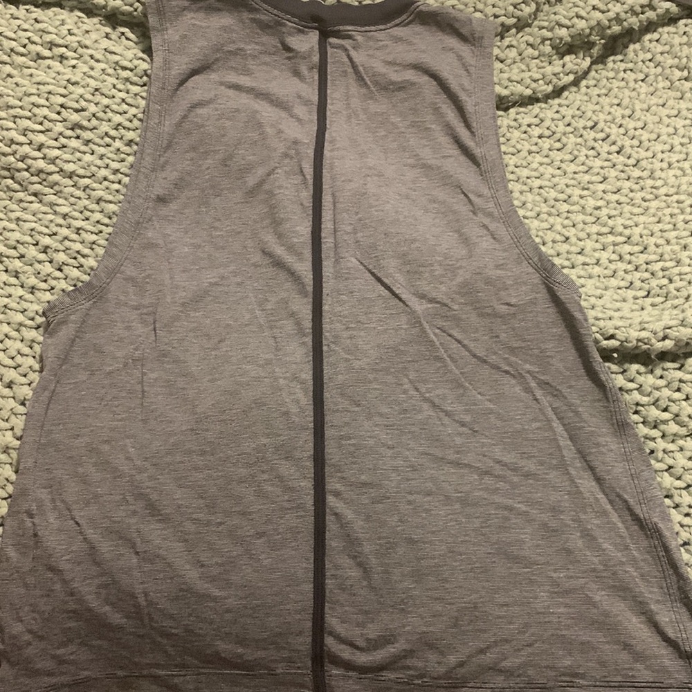 Lululemon tank - Picture 2 of 2